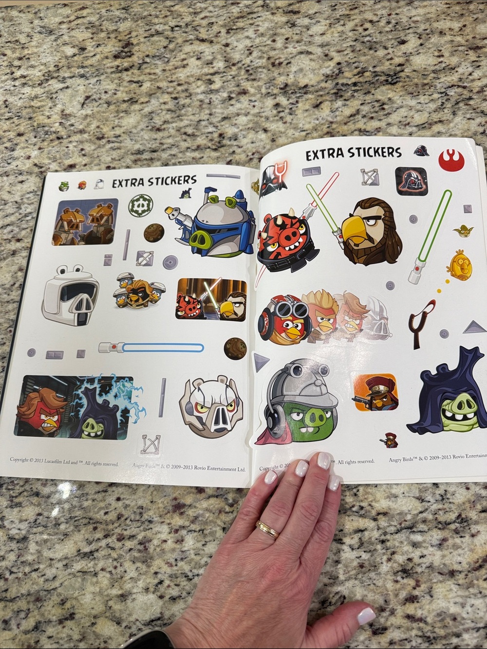Angry Birds Star Wars II Ultimate Sticker Collection Book 1000+ Reusable Stick - Picture 12 of 13